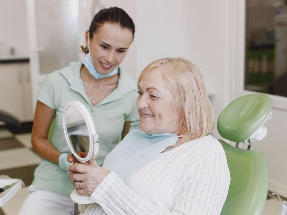 Revisión dental en Clínica Baleares